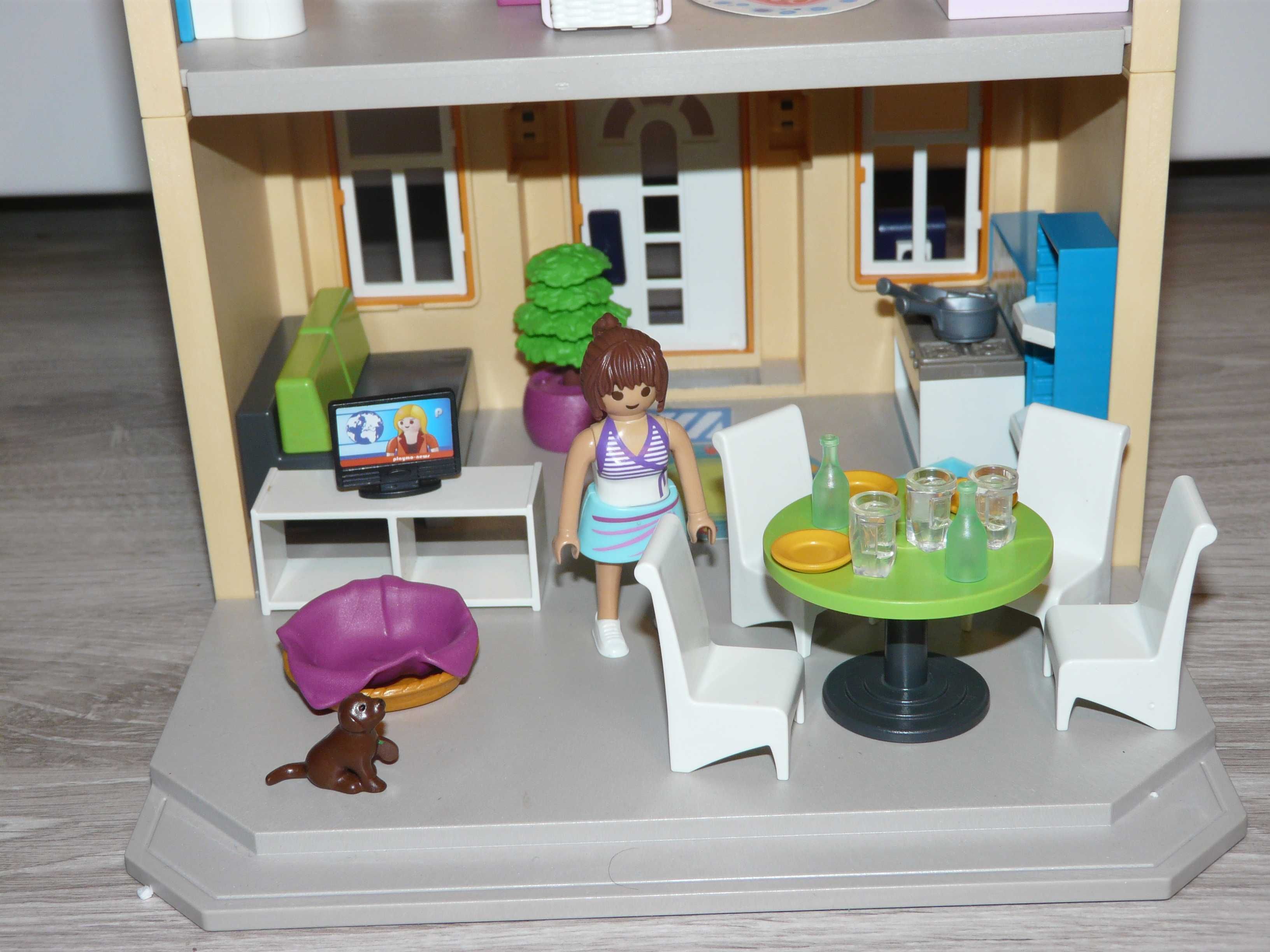 Playmobil domek piętrowy