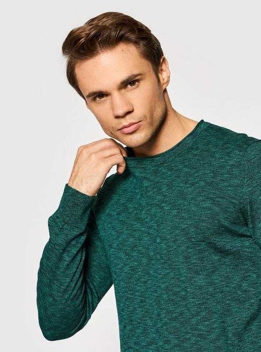 реглан красивого зелёного цвета hugo boss slim made in tunisia