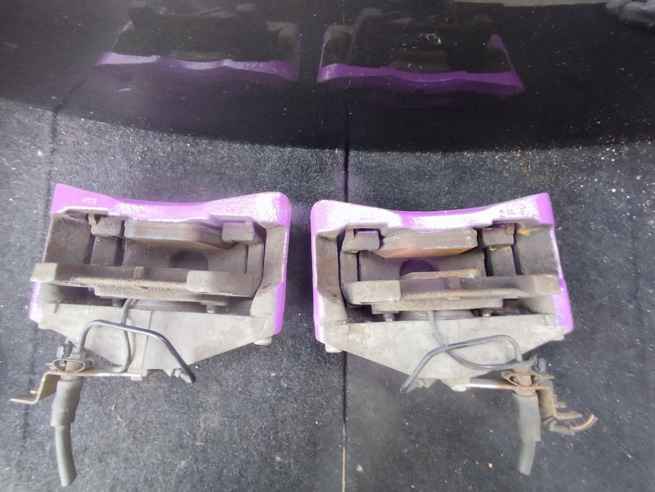 Супорта Ауді А4 б7 передні Ауді А4 В7 супорта