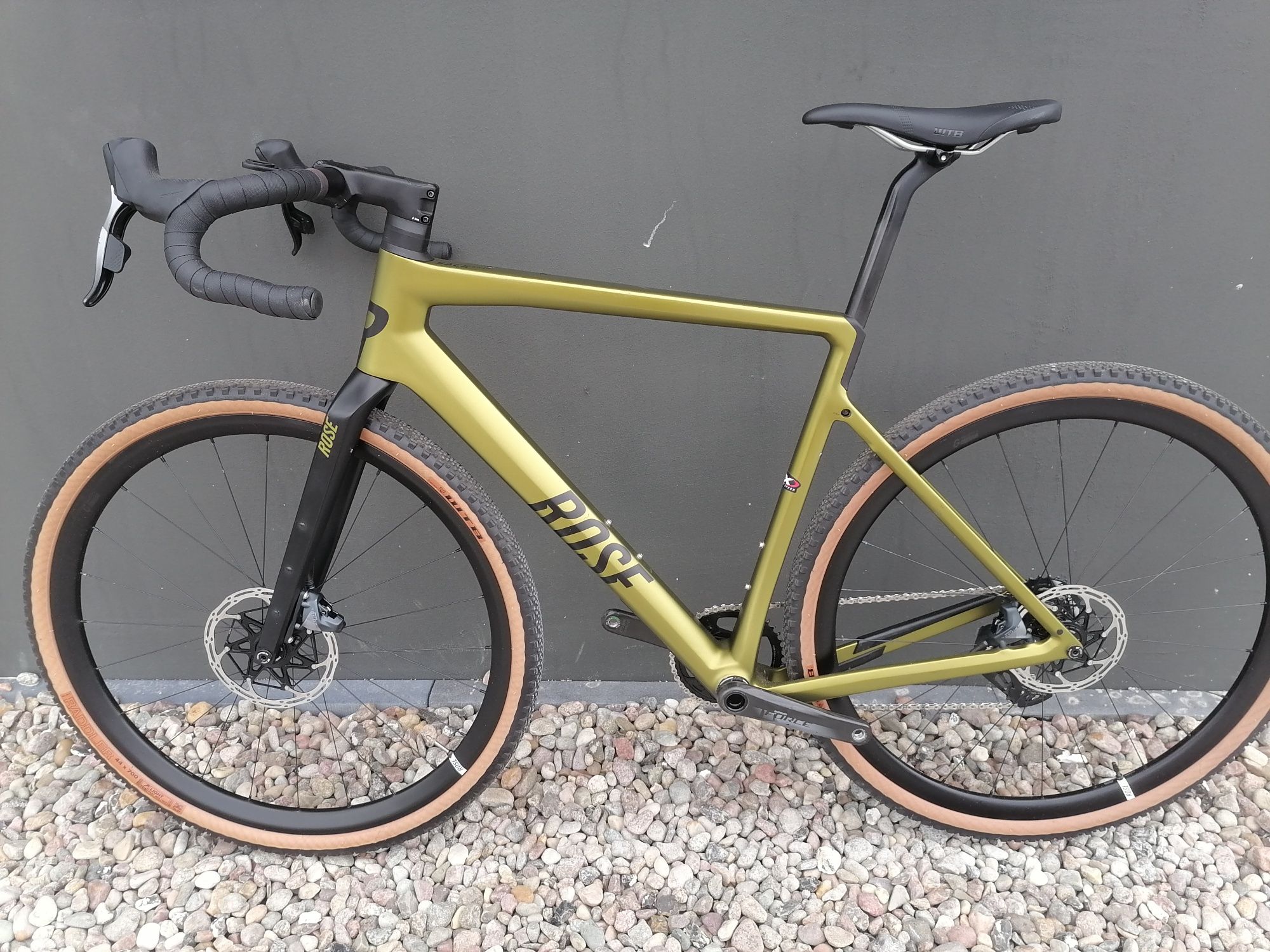 Rower carbon Gravel ROSE backroad sram FORCE. Elektryczne.