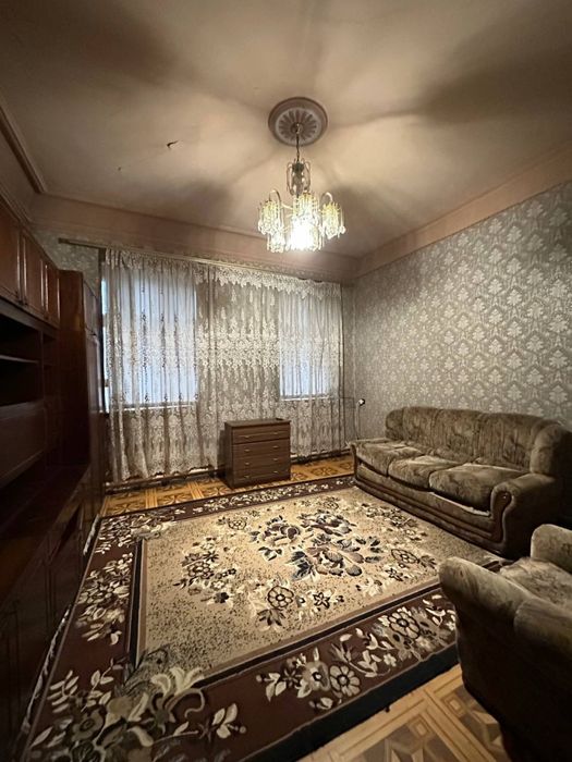 Продам 3-комн квартиру на Б.Хмельницкого, Молдаванка.