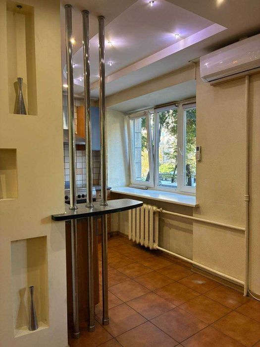 Продаж Чоколівський бульвар 11 Чудовий ремонт 2к 48кв 2пов БЕЗ КОМІСІЇ