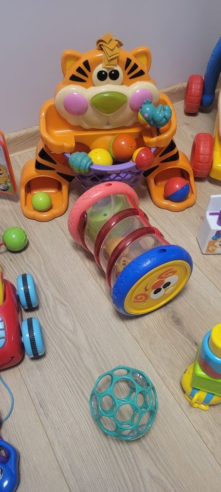 Zestaw zabawek fisher price i v-tech