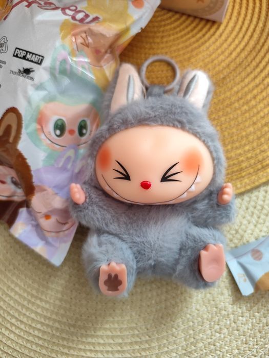 Brelok labubu niespodzianka