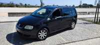 Volkswagen Touran 1.9 TDI
Monovolume bastante versátil e compacta