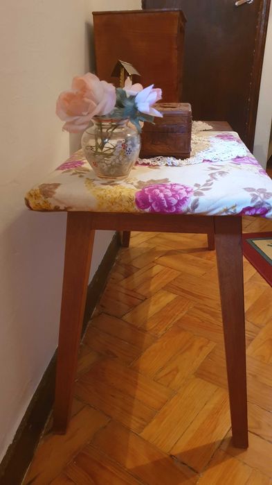 Mesinha de telefone vintage