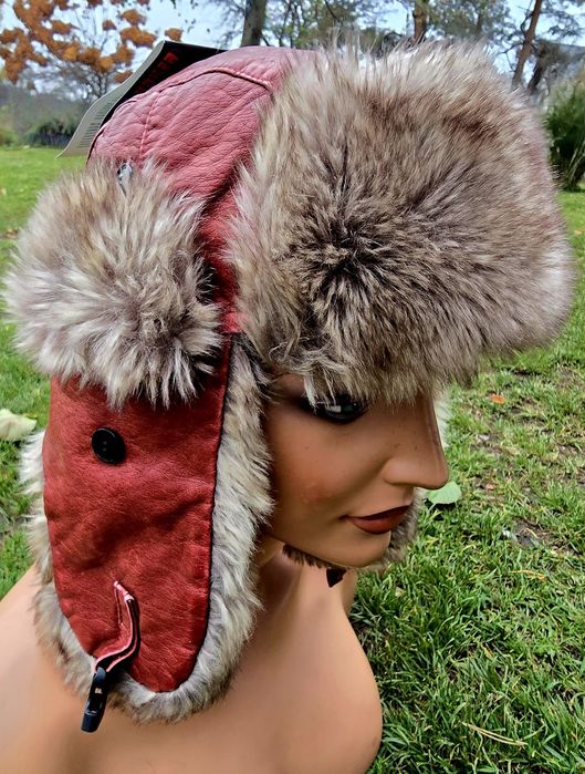 Damska czapka zimowa uszatka ocieplana nowa Wyprzedaż !