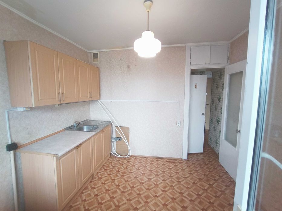 Продається квартира. М ДЕМІЇВСЬКА