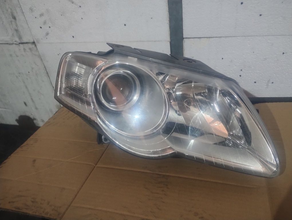 Lampa Passat b6 przód