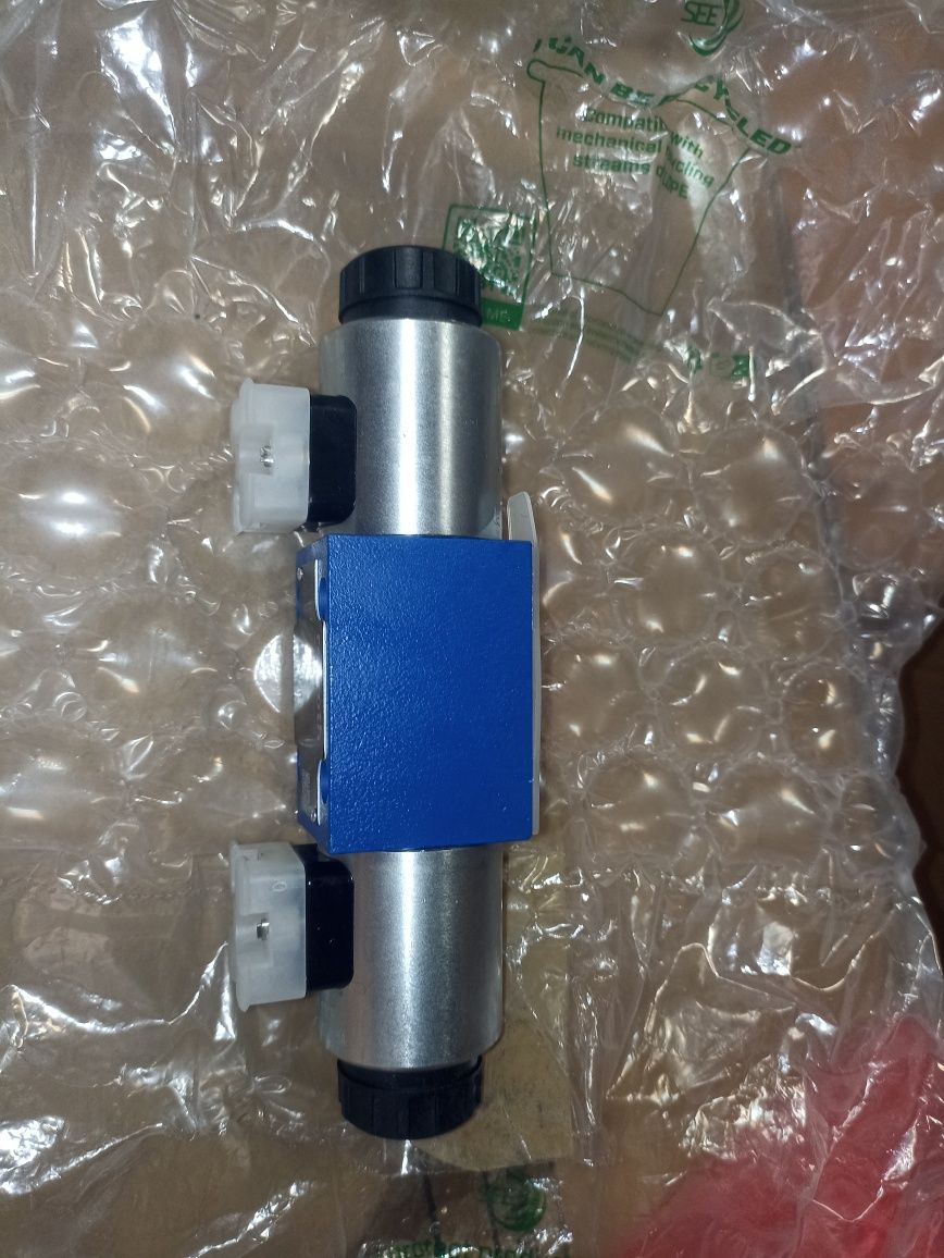 KIERUNKOWY zawór suwakowy  rexroth 4WE6D73-6X/OFEG24N9K4