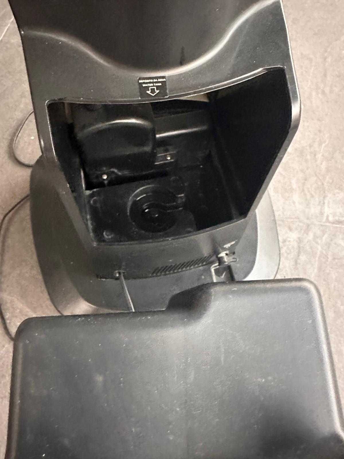 Ventoinha de Pé com refrigerador