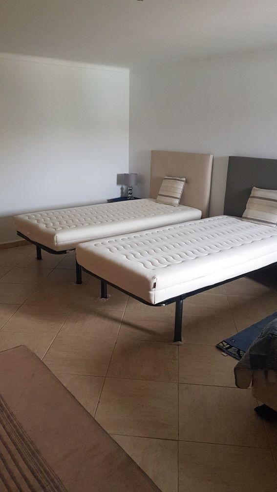 Quarto  Feminino  Duplo  / Mês Albufeira