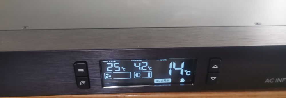 Podstawa chłodząca AC Infinity Aircom T9 do amplitunera