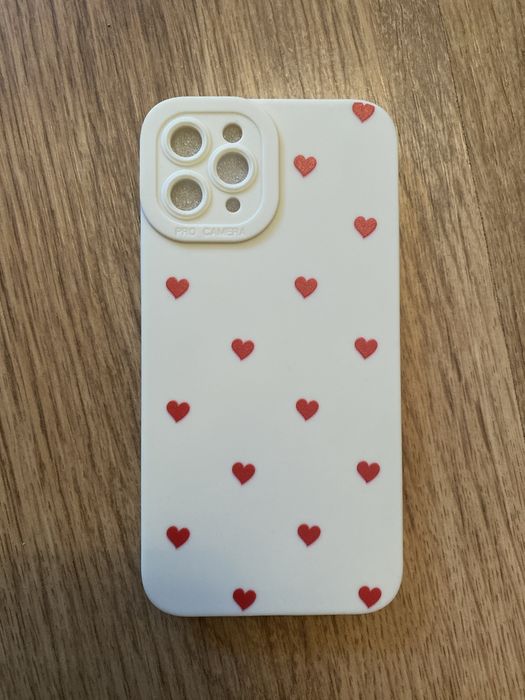 Etui iphone 11 pro serduszka