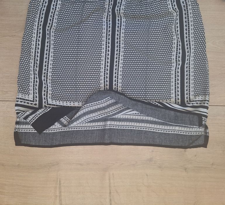 Sukienka przed kolano r. M