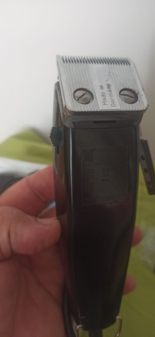Продам машинку для стрижки MOSER PRIMAT 1230 + RAVON EAT001 (комплект)