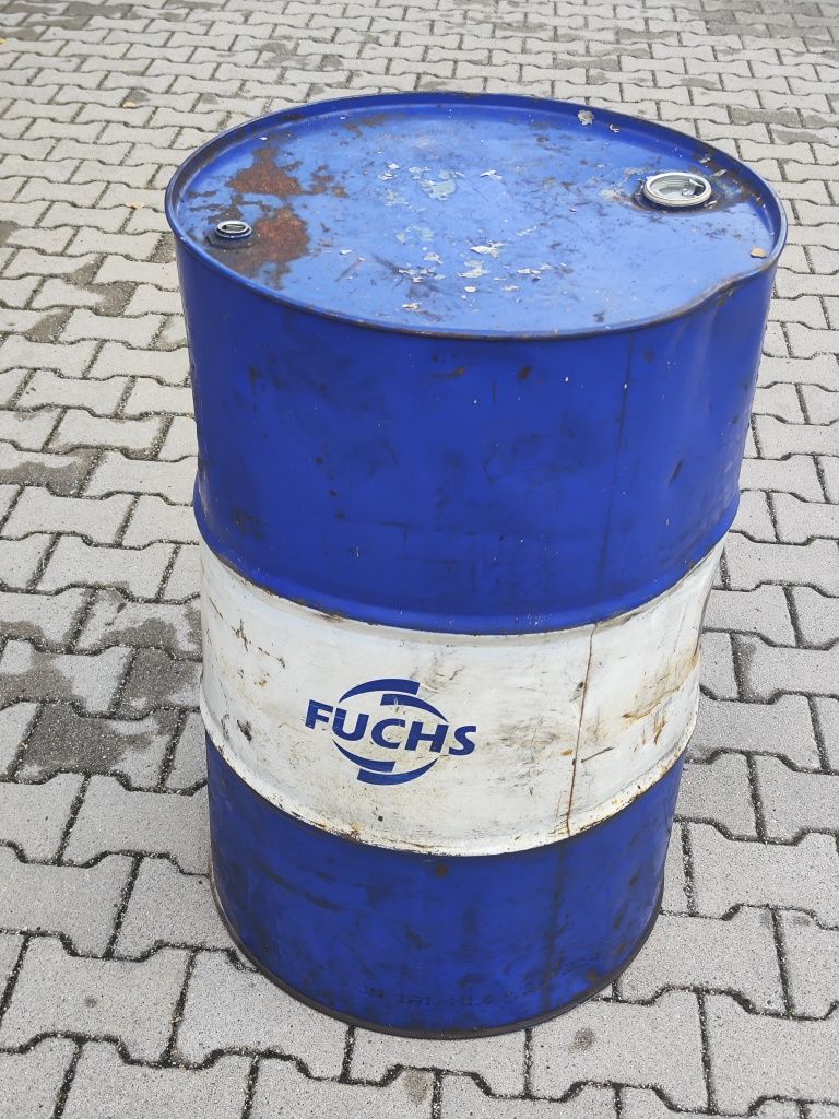 Beczka 200l metalowa. Oddam za darmo.