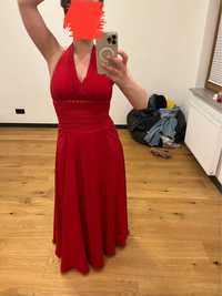 Czerwona suknia wieczorowa/na studniówkę