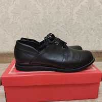 Чорні жіночі шкіряні туфлі, розмір 40 (25,5)