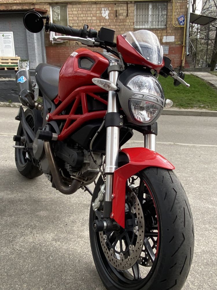 Ducati monstr 796