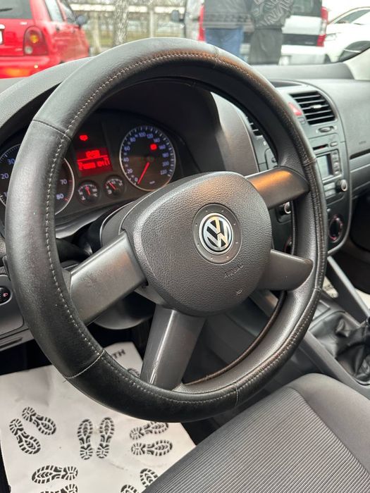 Продам  Volkswagen Golf 5