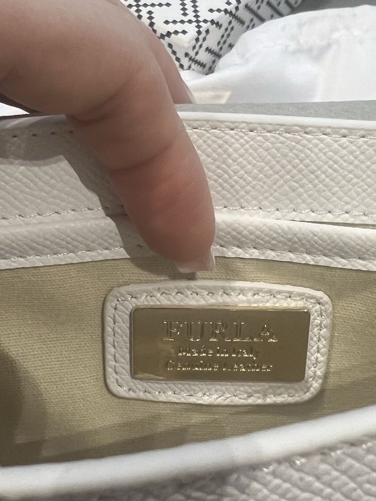 Сумка furla оригінальна (чорна,біла, коричнева, пудра)