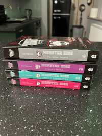 Książki "Monster High" 4 części