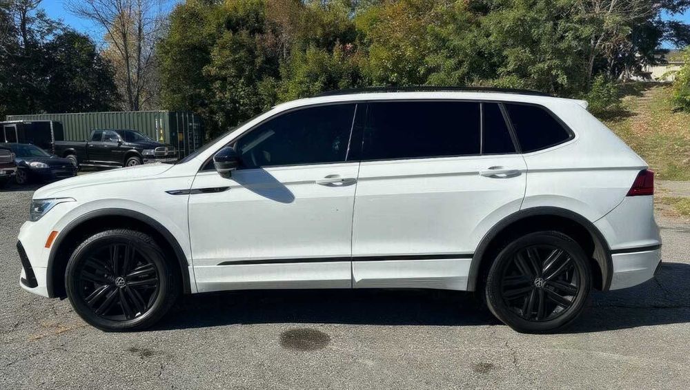 Volkswagen Tiguan SE R-Line Black 4Motion      2022