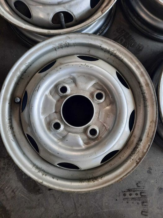 Felga stalowa używana Daihatsu Cuore 4x12 ET50 4x110x66,5 W-wa
