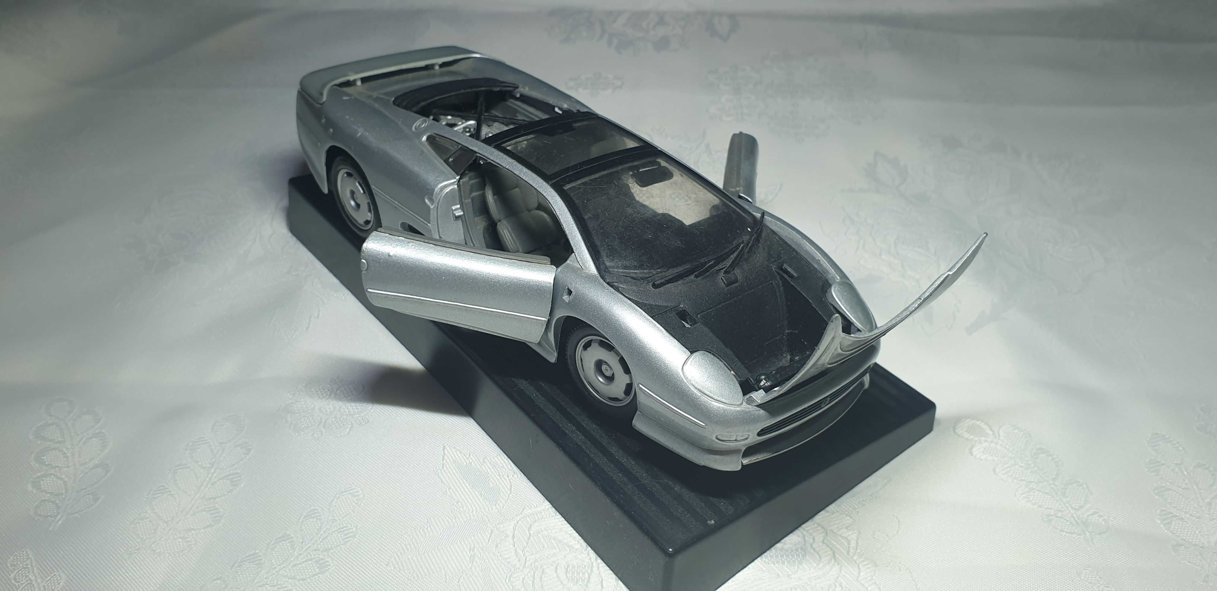 Jaguar XJ 220 1:24 by Shell