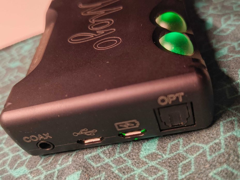 DAC / Amp Chord Mojo com extras