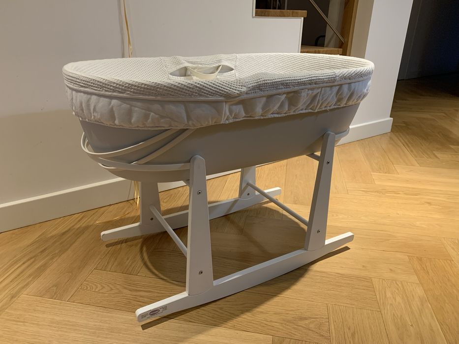 Kołyska shnuggle kosz Mojżesza na płozach