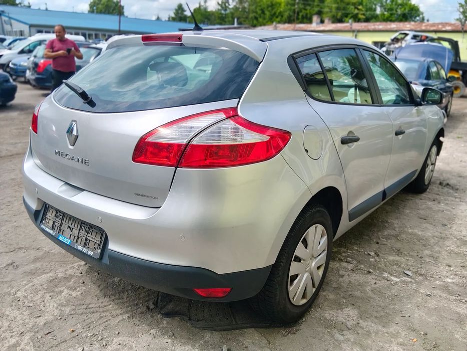 Renault Megane III 5D H/B TED69 K4M Części