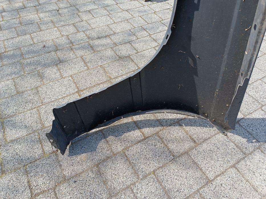 Opel Omega A 86-93 - Błotnik prawy przód Nowy