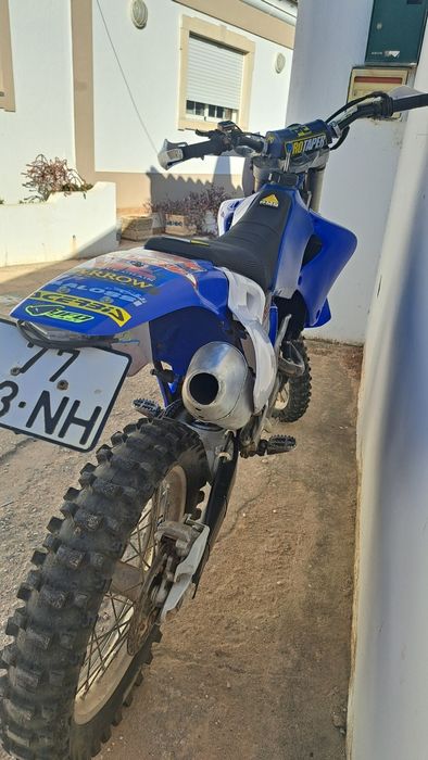 Yamaha YZF 400 Matriculada