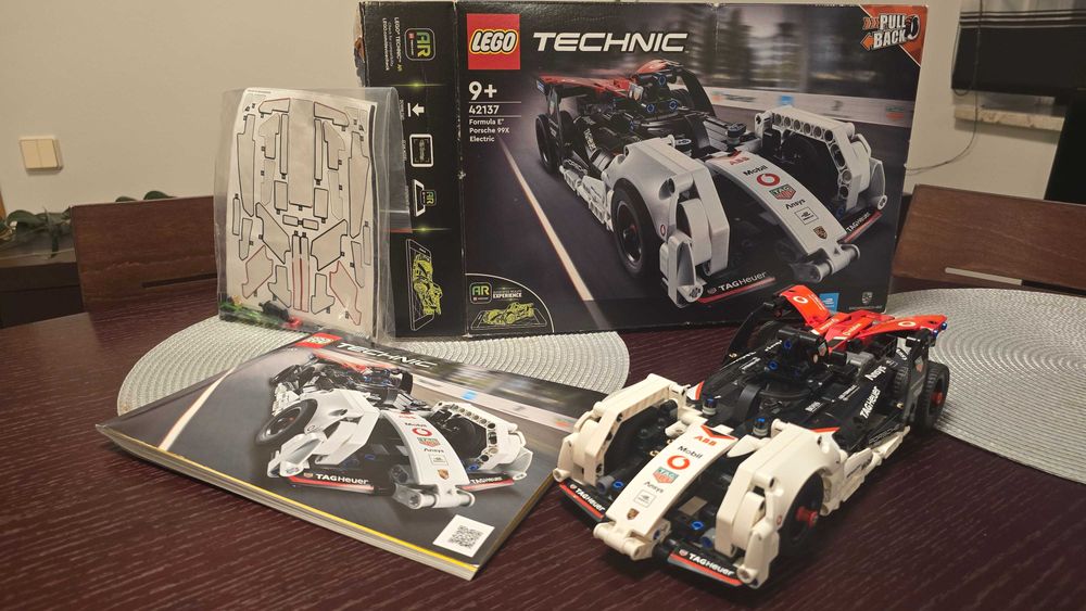 Lego 42137 Formula E Porsche 99X Electric
