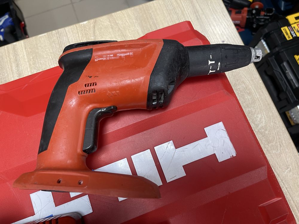Hilti SD 5000-A22 + SD M-1 / шурупокрут для гіпсокартону Хілті