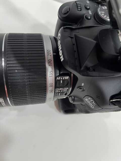 Canon 600d com lente 18-50