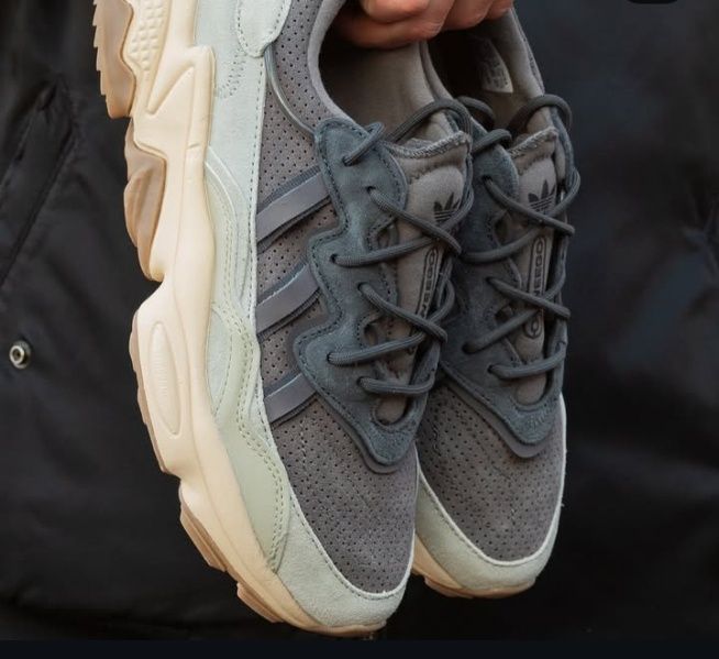 Кросівки Adidas 43 розмір