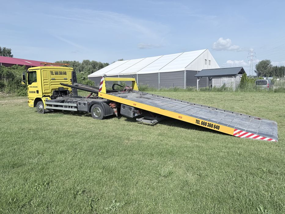 Auto Pomoc drogowa przewozy holowanie