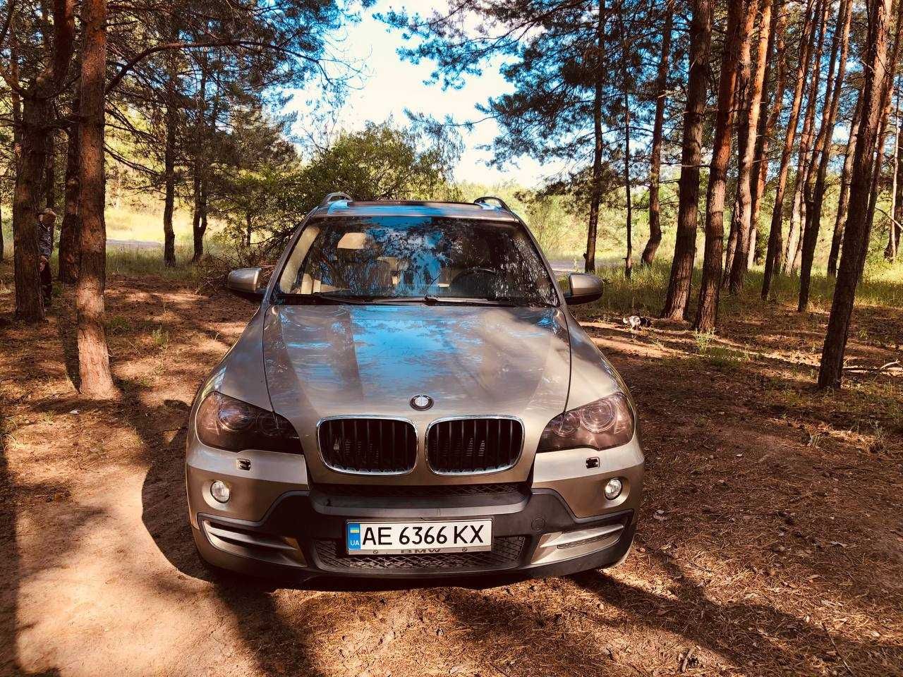 BMW X5 2008 c android и тачскрином