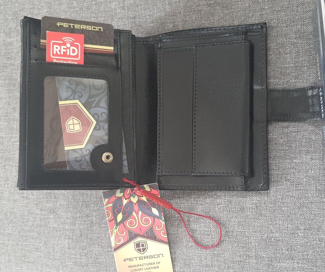 Nowy męski portfel Peterson z RFiD