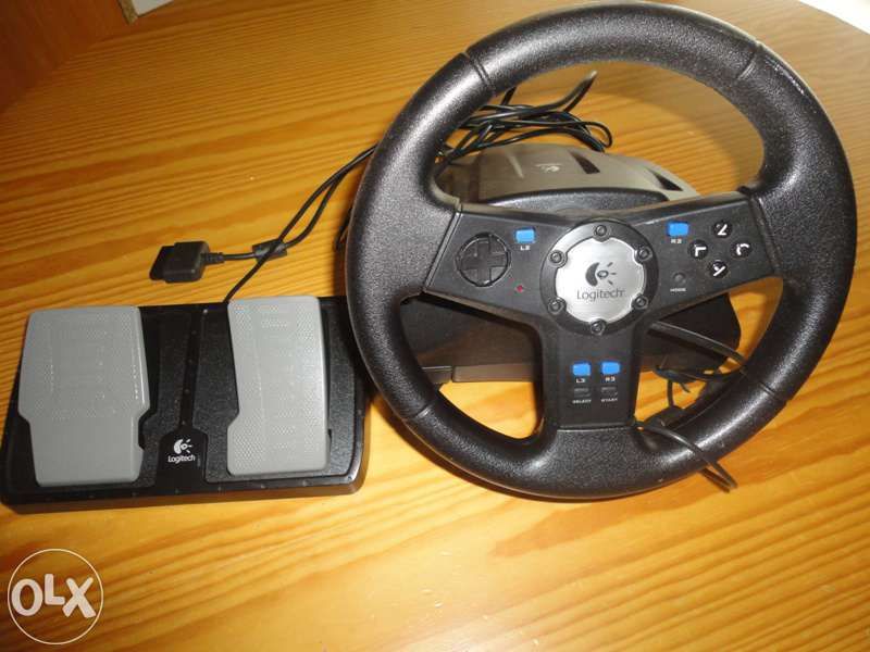 Vendo Play Station2 c/volante