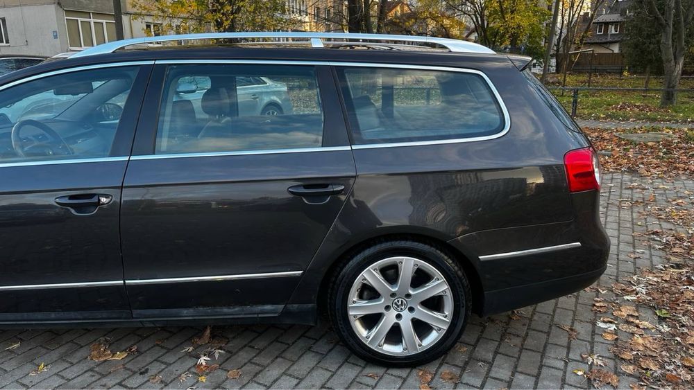 Продам Passat B6,ТОП комплектація,Авто у Львові.