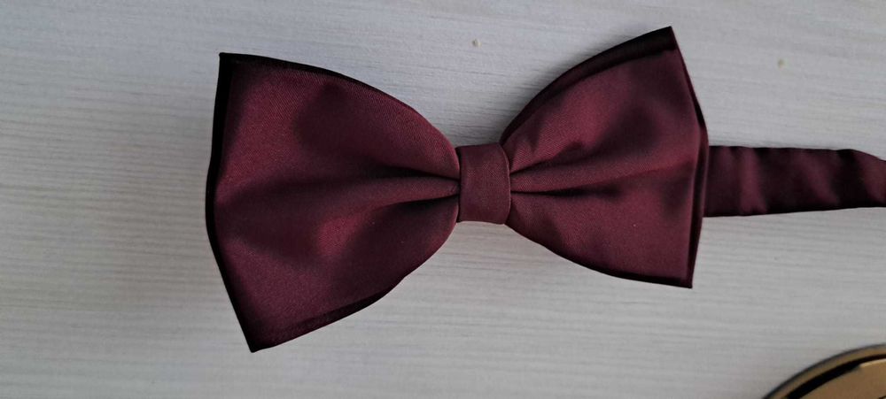 Klasyczny czarny smoking