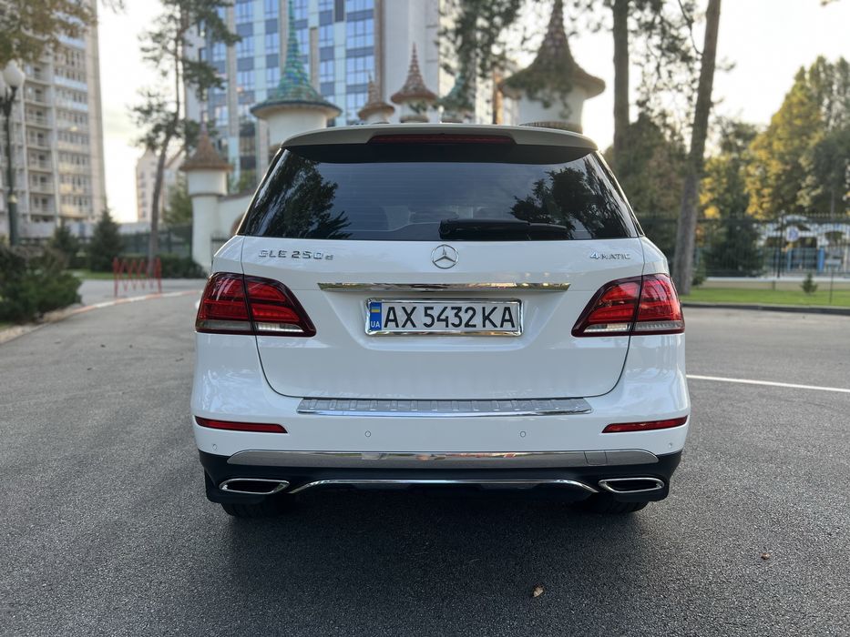 Mersedes-Benz GLE250d 2015 официал