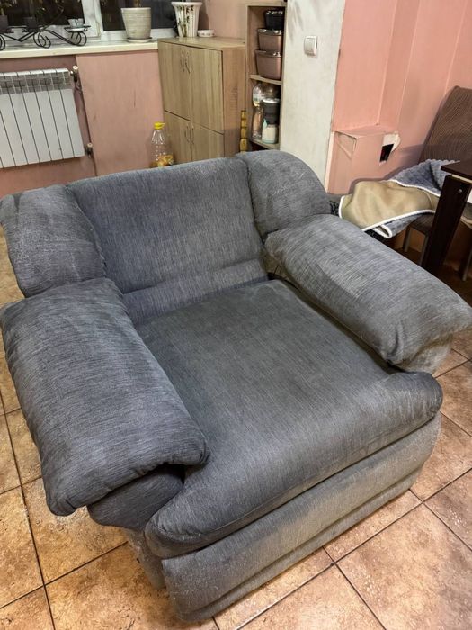 Химчистка диванов с выездом