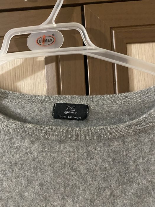 Светр кашеміровий