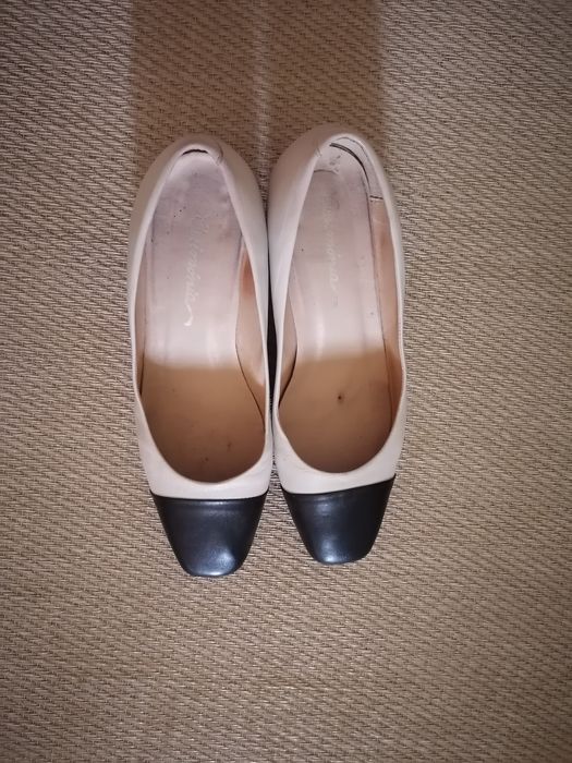 Sapatos de salto, 39