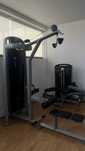 Lat pull down - extensora - flexora